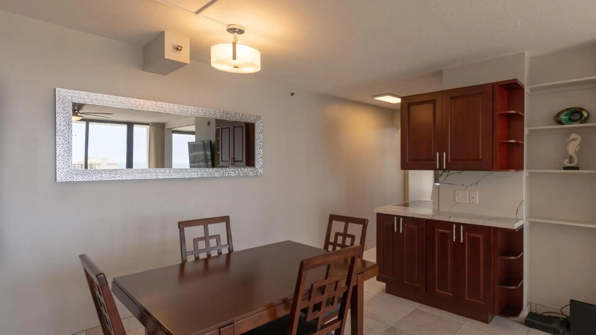 شقة High Level Ocean View Corner Condo With Free Parking هونولولو